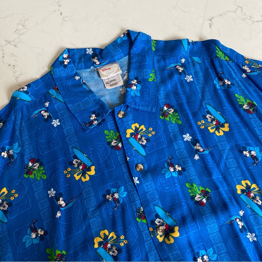 Disney store Hawaiian Mickey men’s short sleeve button up size XXL